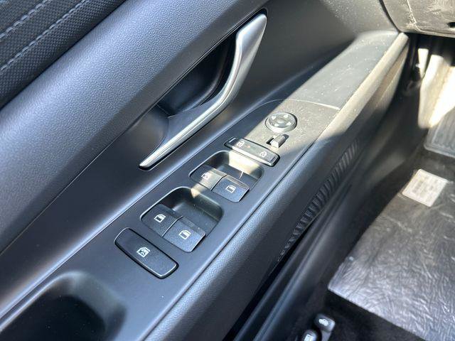 New 2026 Hyundai Elantra Hybrid FWD image 10
