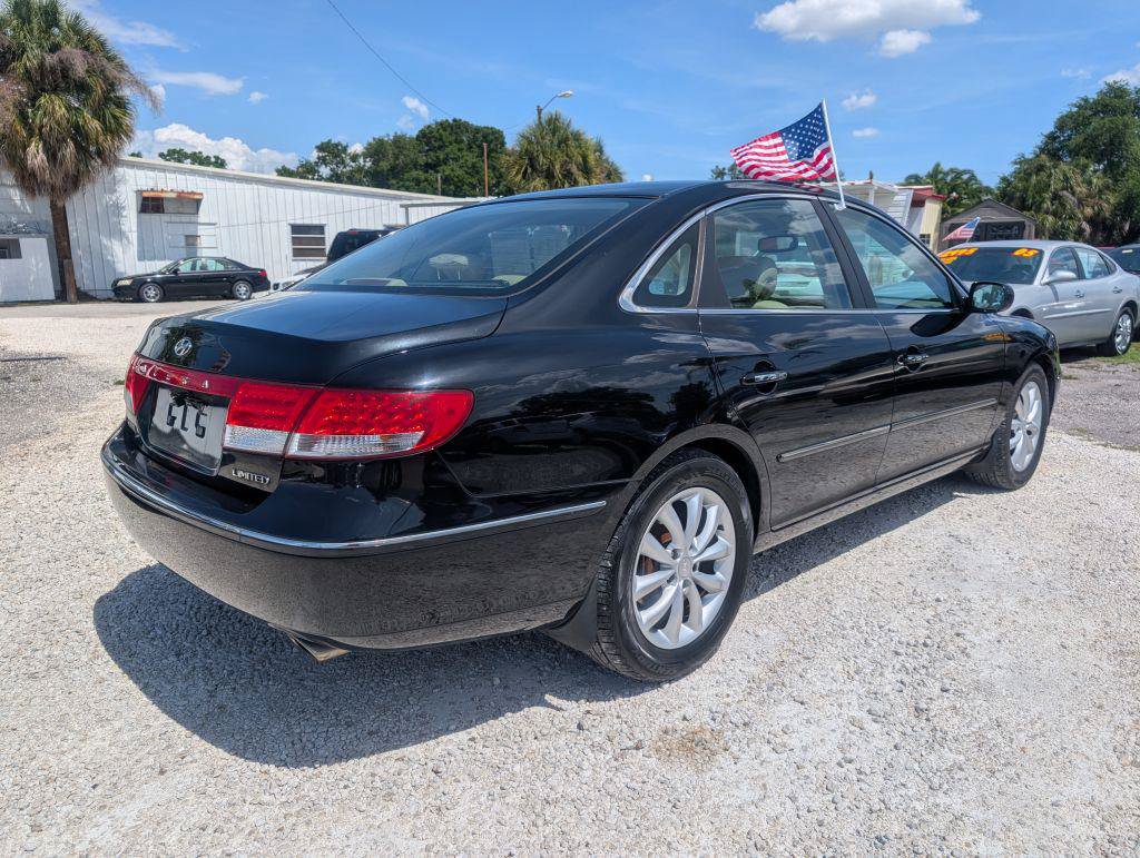 Used 2006 Hyundai Azera Limited FWD image 7