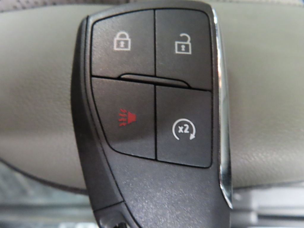 Used 2026 Chevrolet Colorado ZR2 w/ Technology Package AWD/4WD image 68
