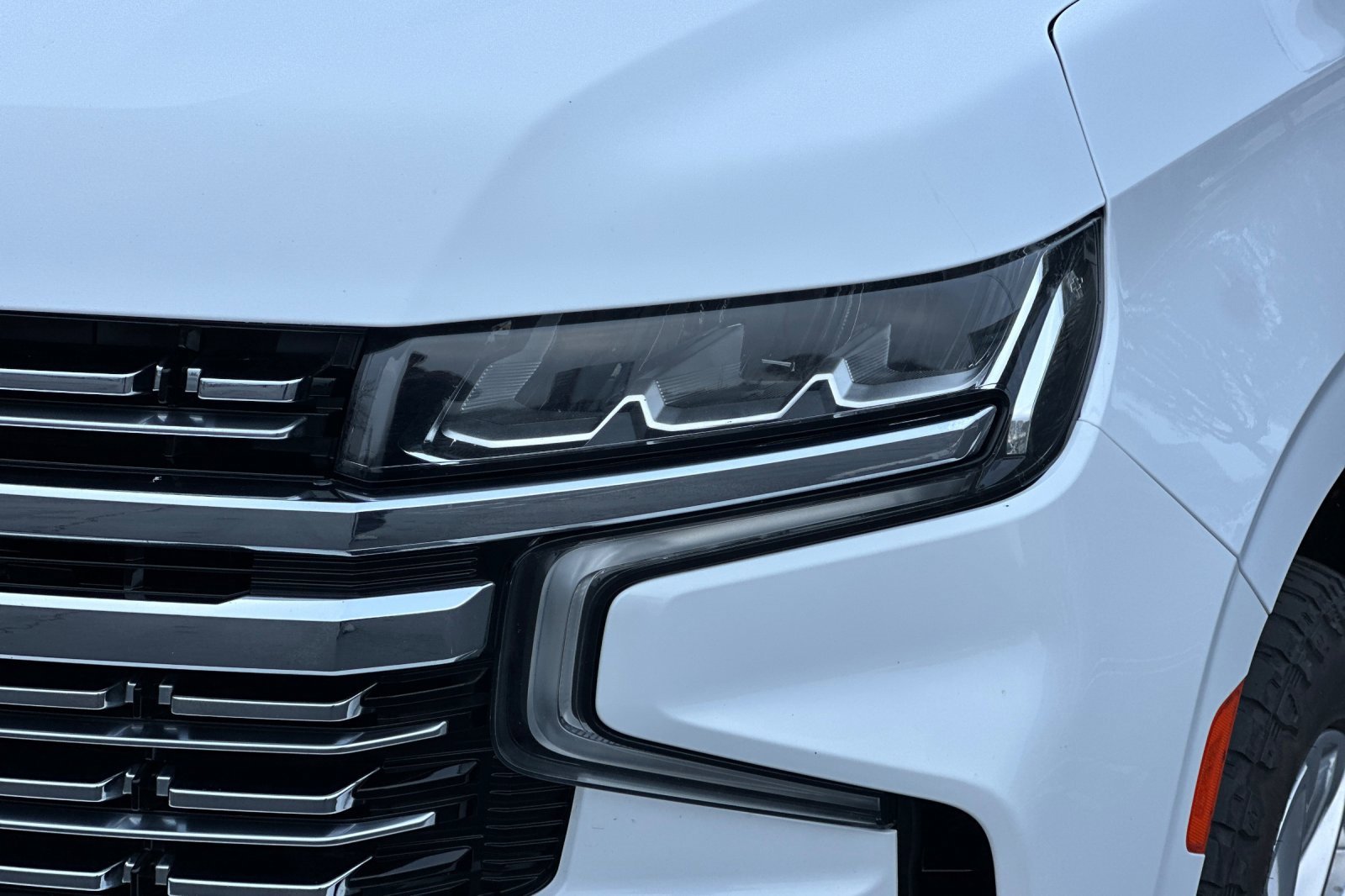 Used 2022 Chevrolet Suburban Premier image 54