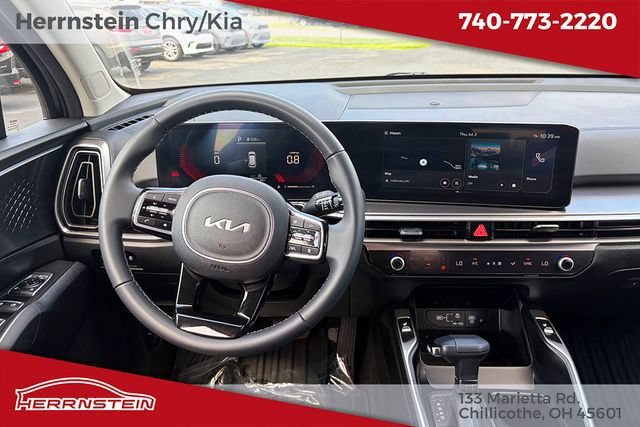 Used 2025 Kia Sorento S AWD/4WD image 6