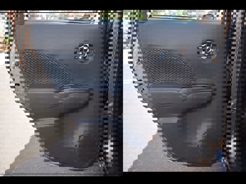 Used 2019 Nissan Versa Note SV image 22