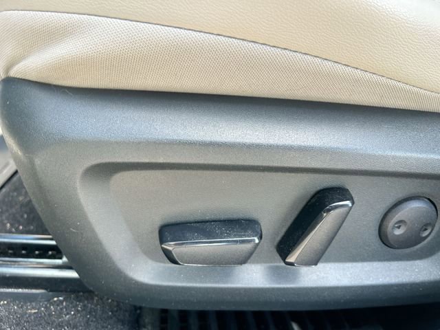 Used 2021 Nissan Rogue SL w/ Premium Package image 16