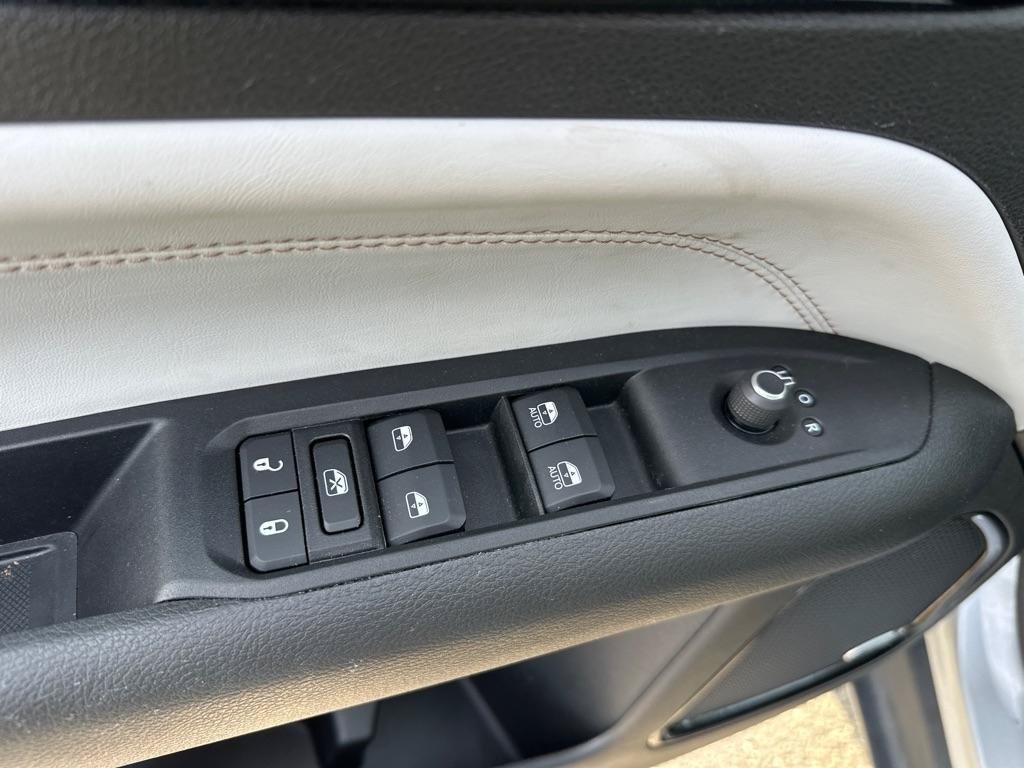 Used 2022 Jeep Compass Limited w/ Sun and Sound Group AWD/4WD image 10