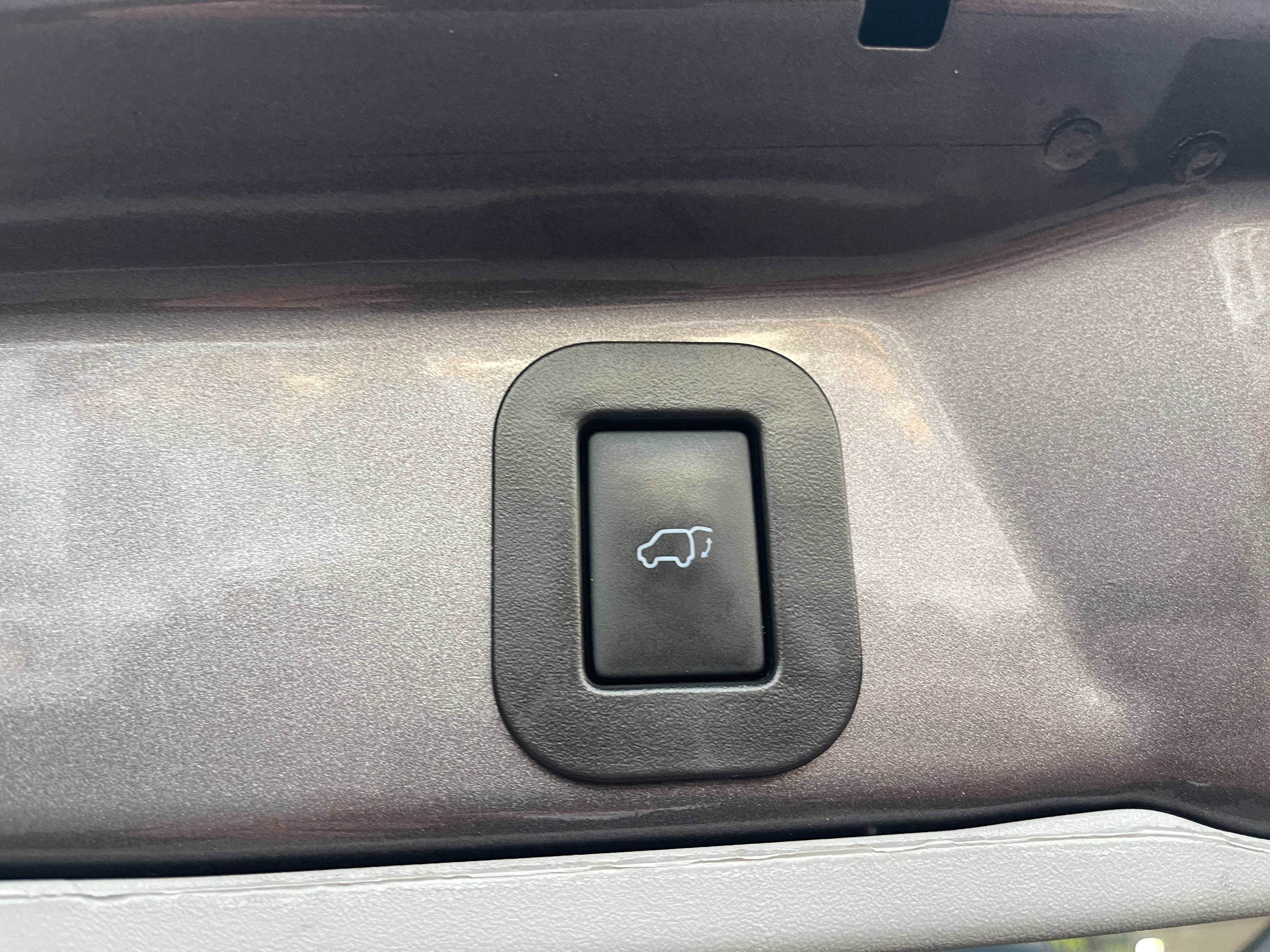 Used 2019 Toyota Sienna Limited Premium w/ Protection Package image 14