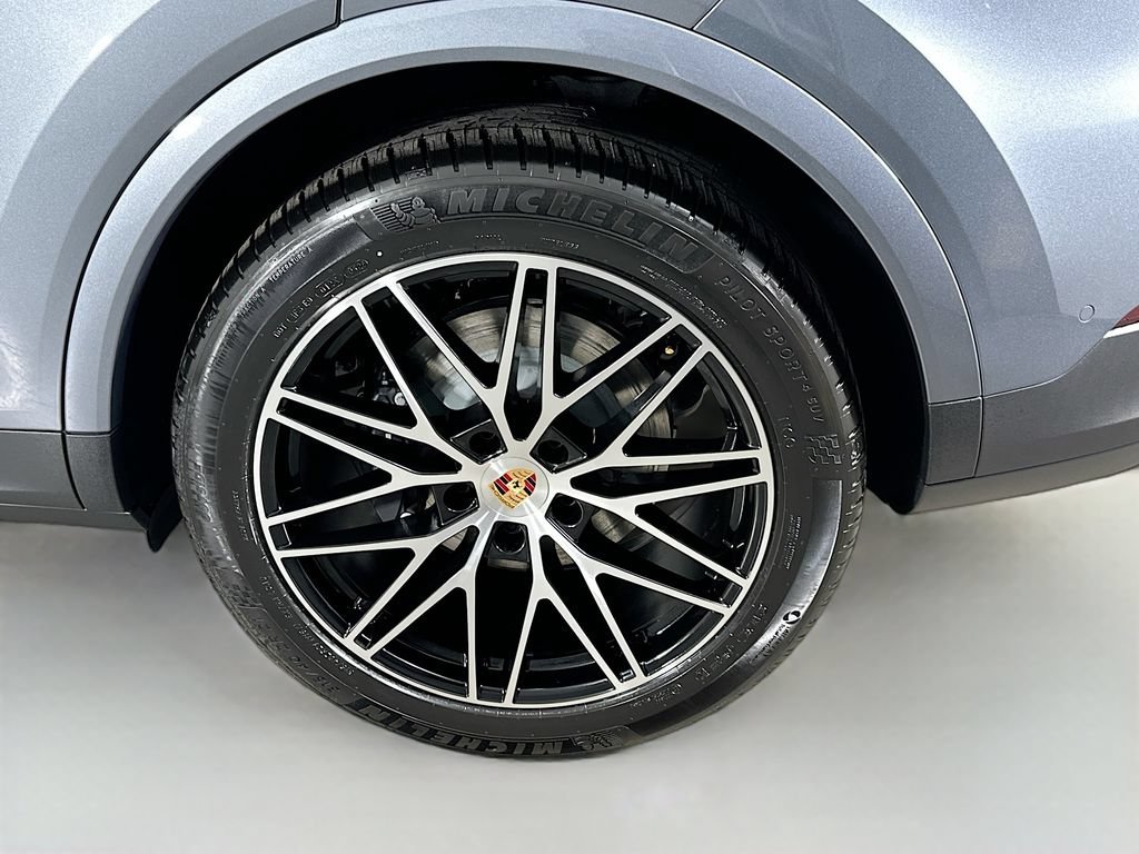 New 2026 Porsche Cayenne AWD/4WD image 34