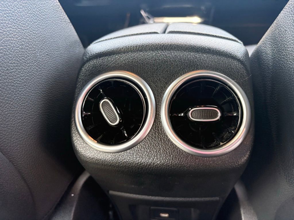 Used 2025 Mercedes-Benz CLA 250 4MATIC image 15