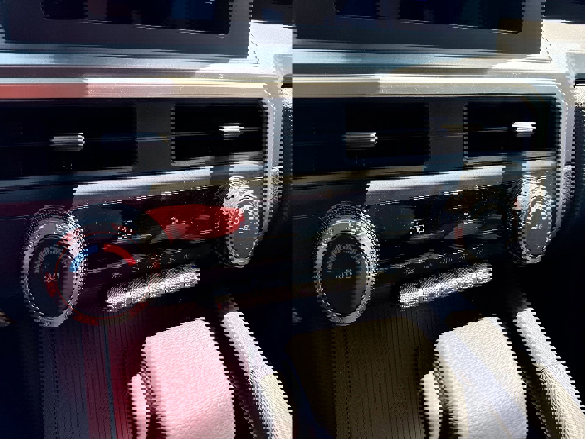 Used 2024 Toyota Tacoma TRD Sport image 16