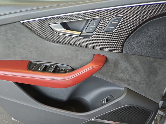 Used 2021 Audi SQ8 Prestige AWD/4WD image 29