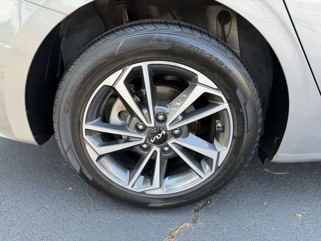 Certified 2024 Kia Forte LXS FWD image 36