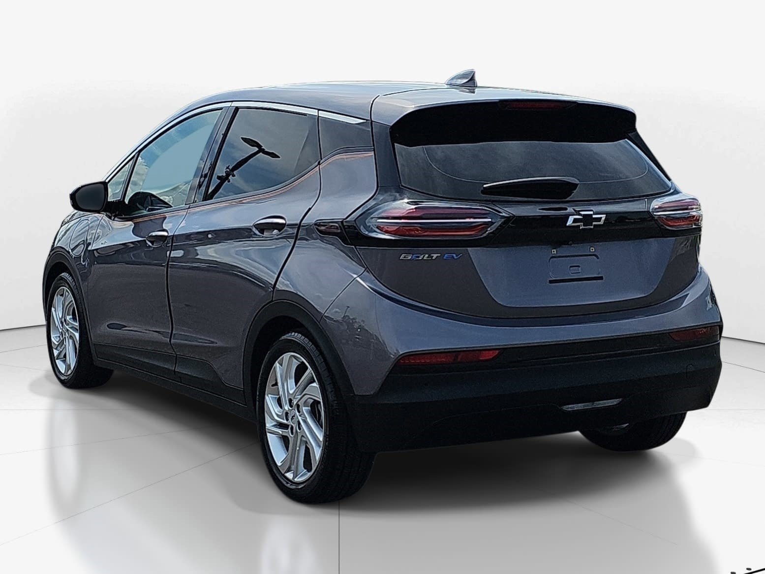 Used 2022 Chevrolet Bolt LT FWD image 6