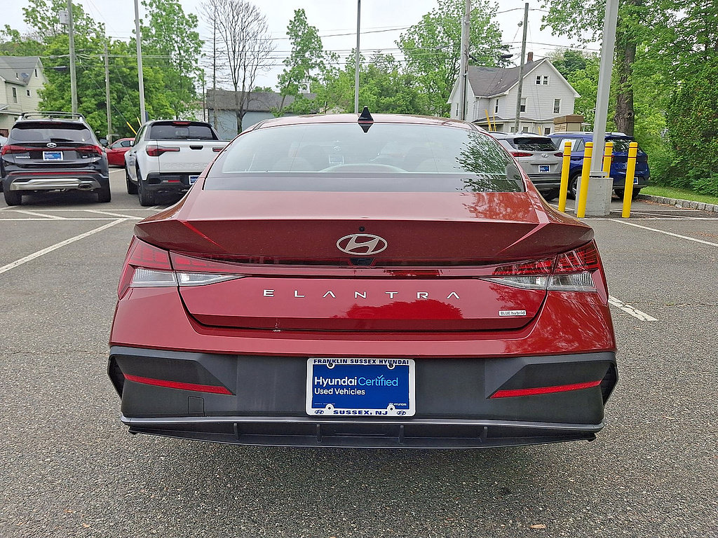 Certified 2024 Hyundai Elantra Blue FWD image 22