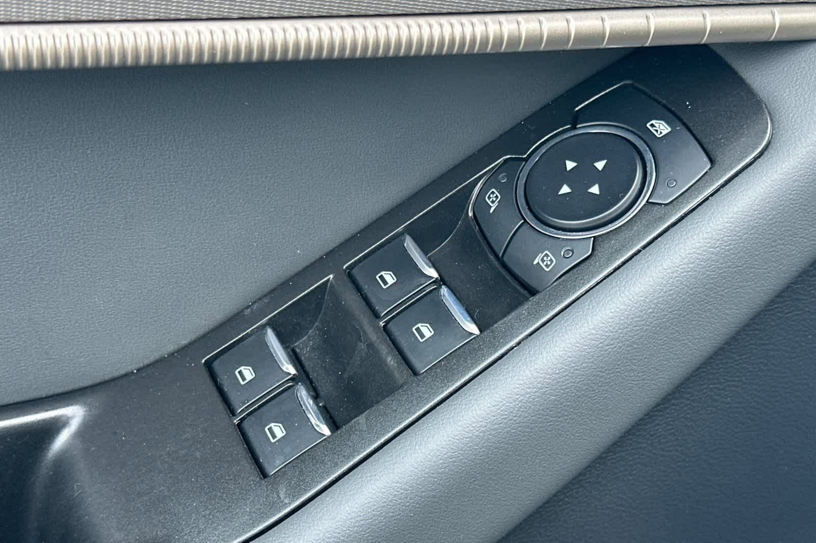 Certified 2025 Ford Explorer Active image 14