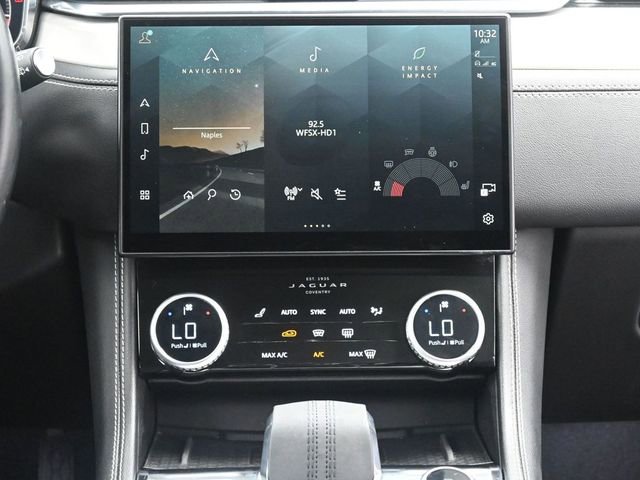 Used 2025 Jaguar F-PACE R-Dynamic S image 28