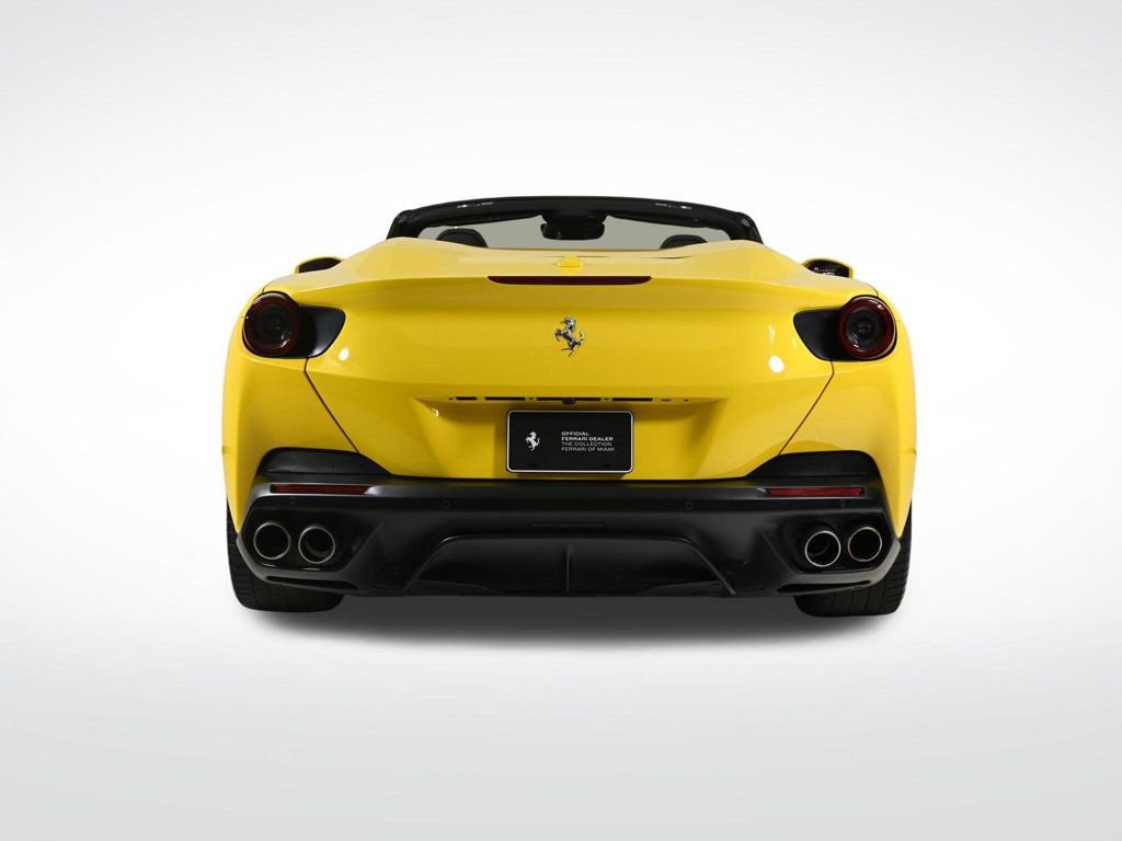 Used 2020 Ferrari Portofino image 8