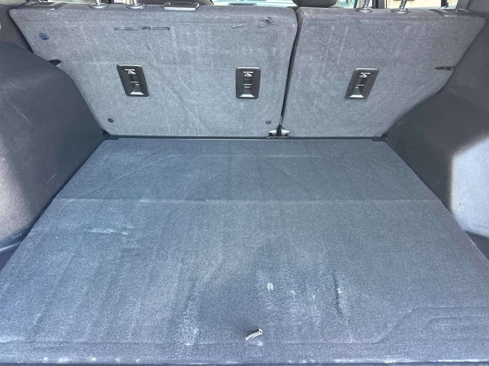 Used 2018 Chevrolet Equinox LT FWD image 16