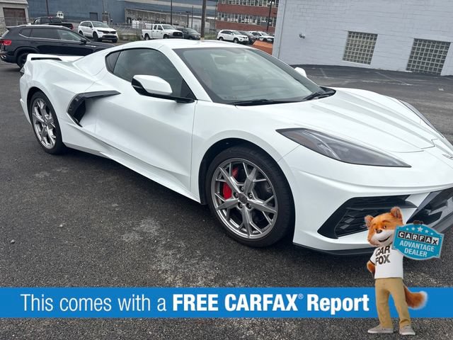 Used 2022 Chevrolet Corvette Stingray Premium Cpe w/ Z51 Performance Package RWD image 2