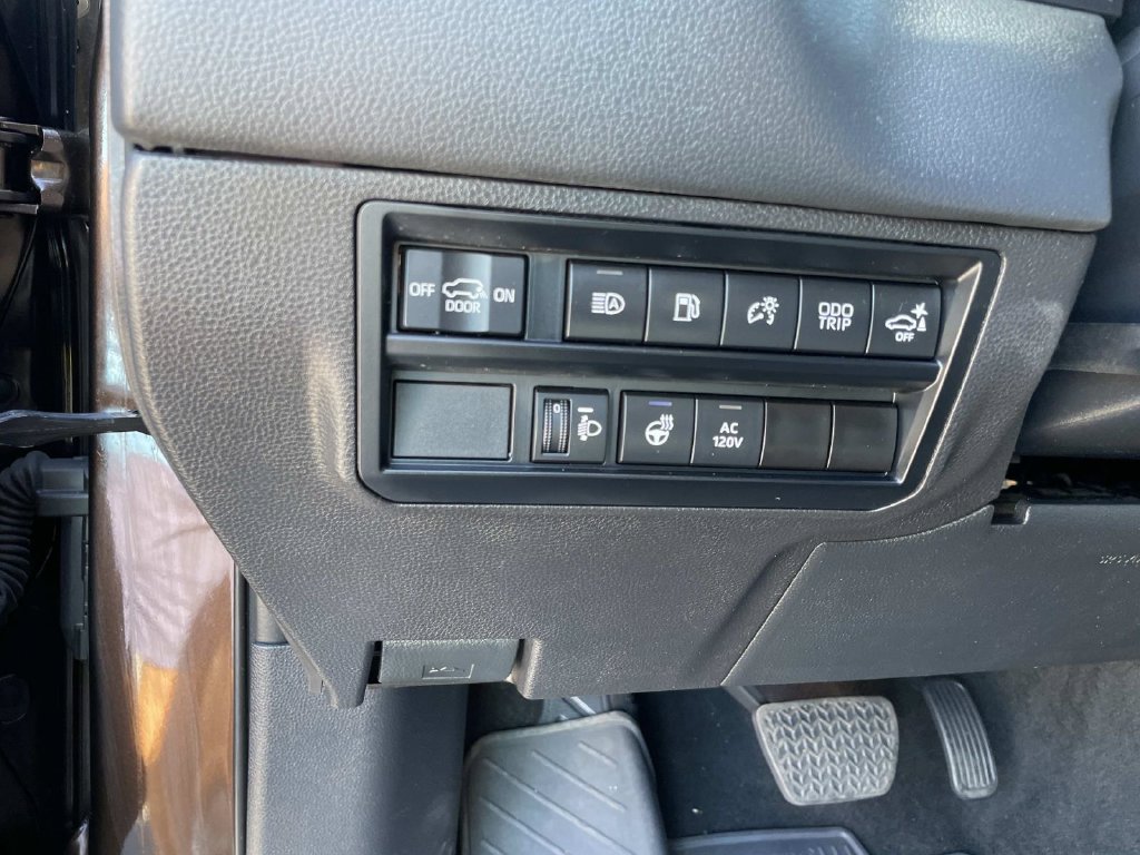 Used 2024 Toyota Sequoia Limited w/ Tow Technology Package AWD/4WD image 45