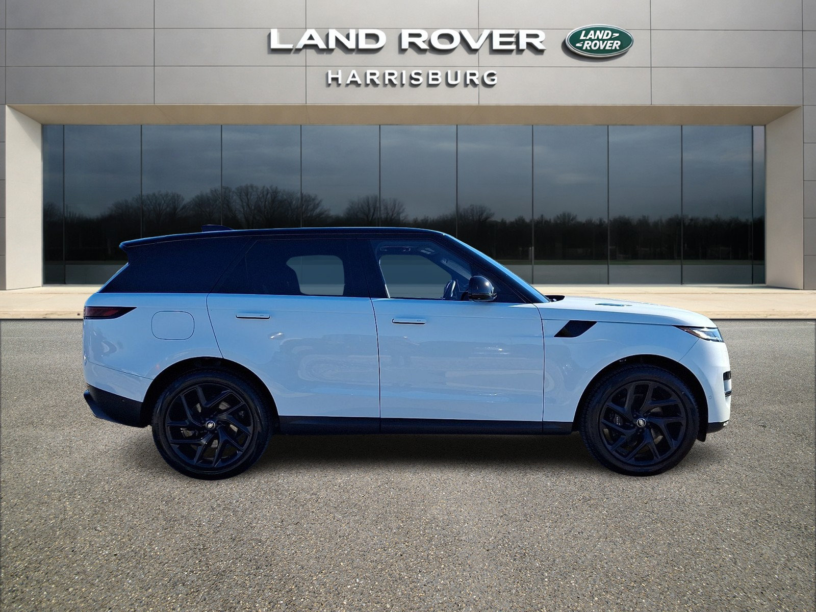 Used 2023 Land Rover Range Rover Sport SE AWD/4WD image 5