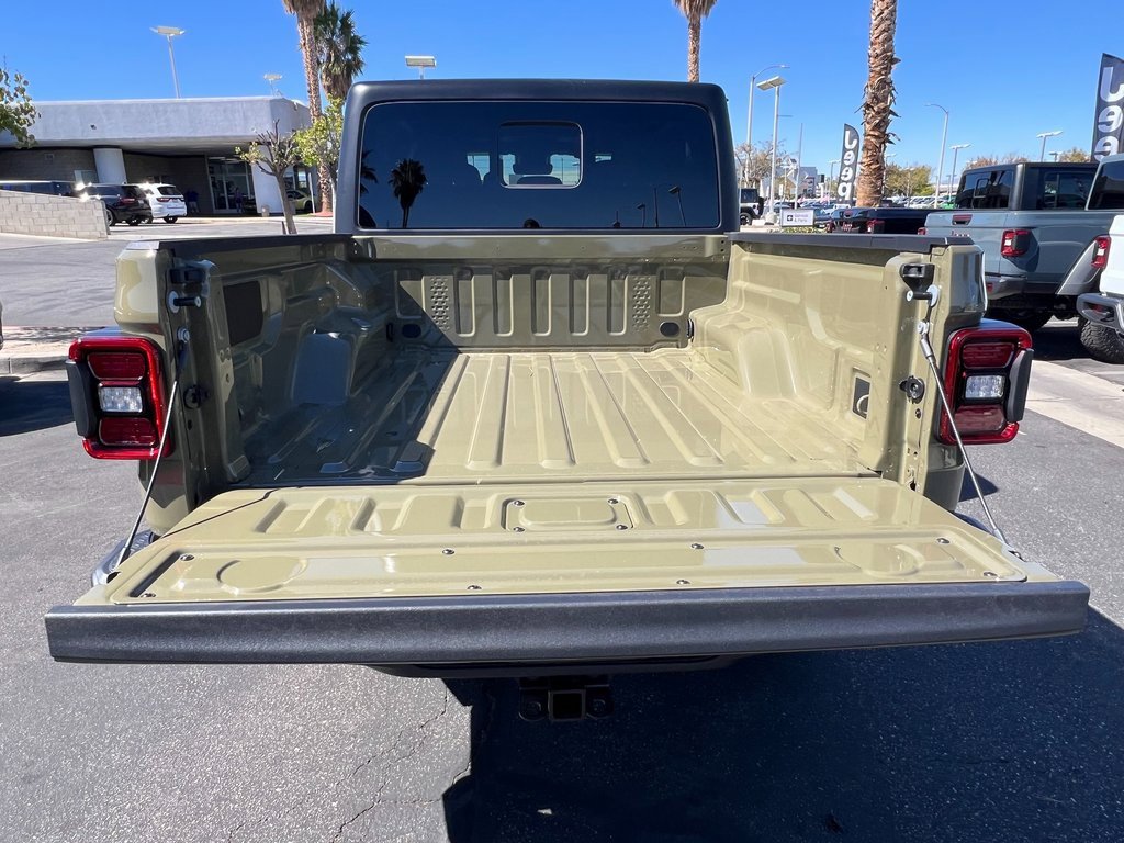 New 2025 Jeep Gladiator Willys image 17