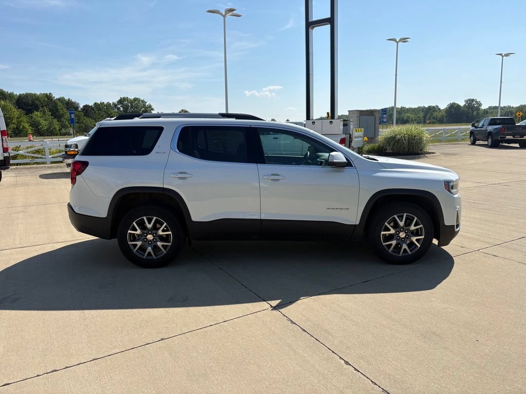 Used 2023 GMC Acadia SLT w/ Preferred Package AWD/4WD image 7