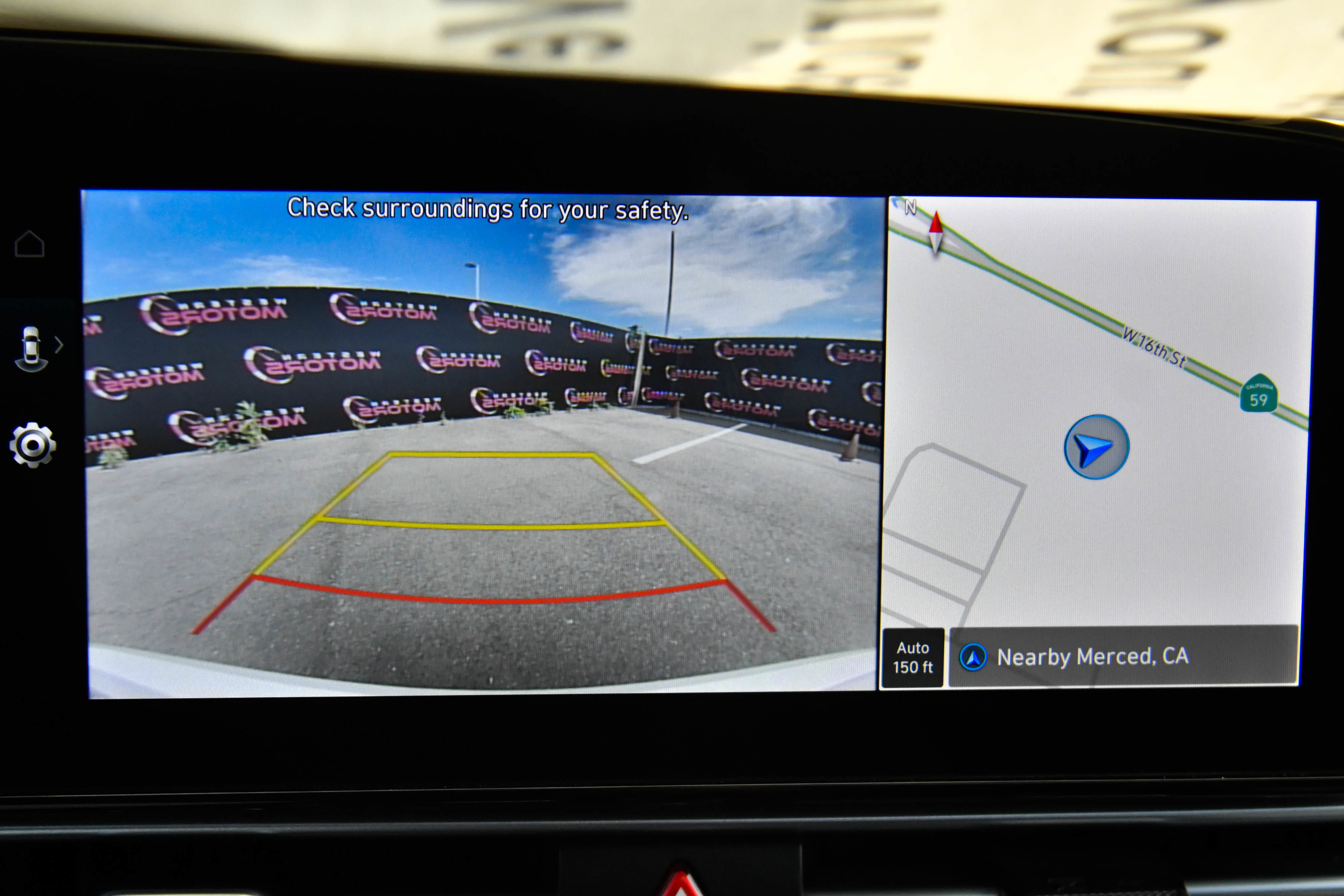 Used 2025 Hyundai Elantra Limited image 19