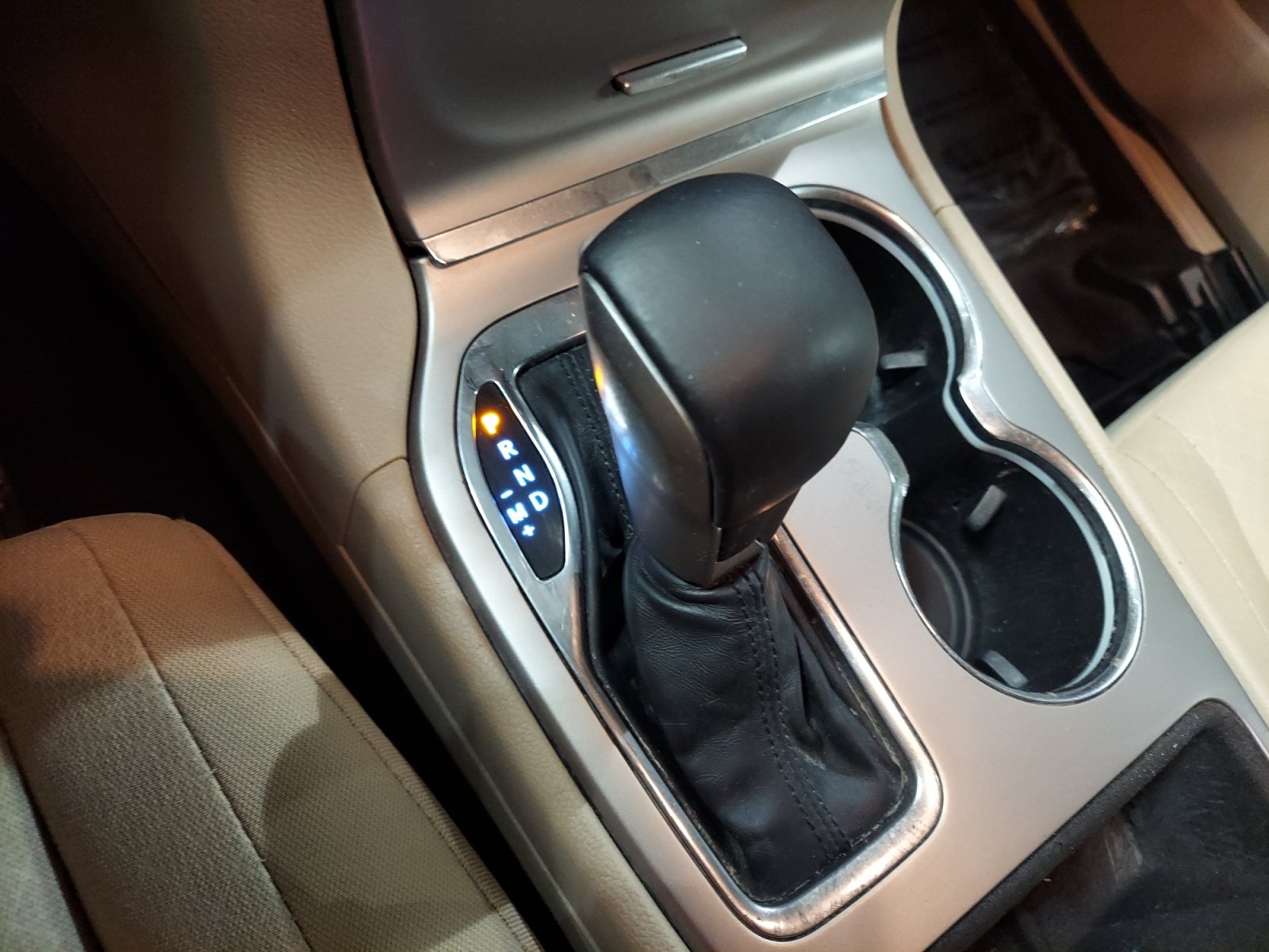 Used 2019 Jeep Grand Cherokee Laredo w/ 18" Wheel & 8.4" Radio Group RWD image 21