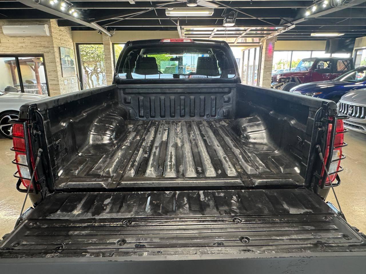 Used 2014 Nissan Frontier S RWD image 13