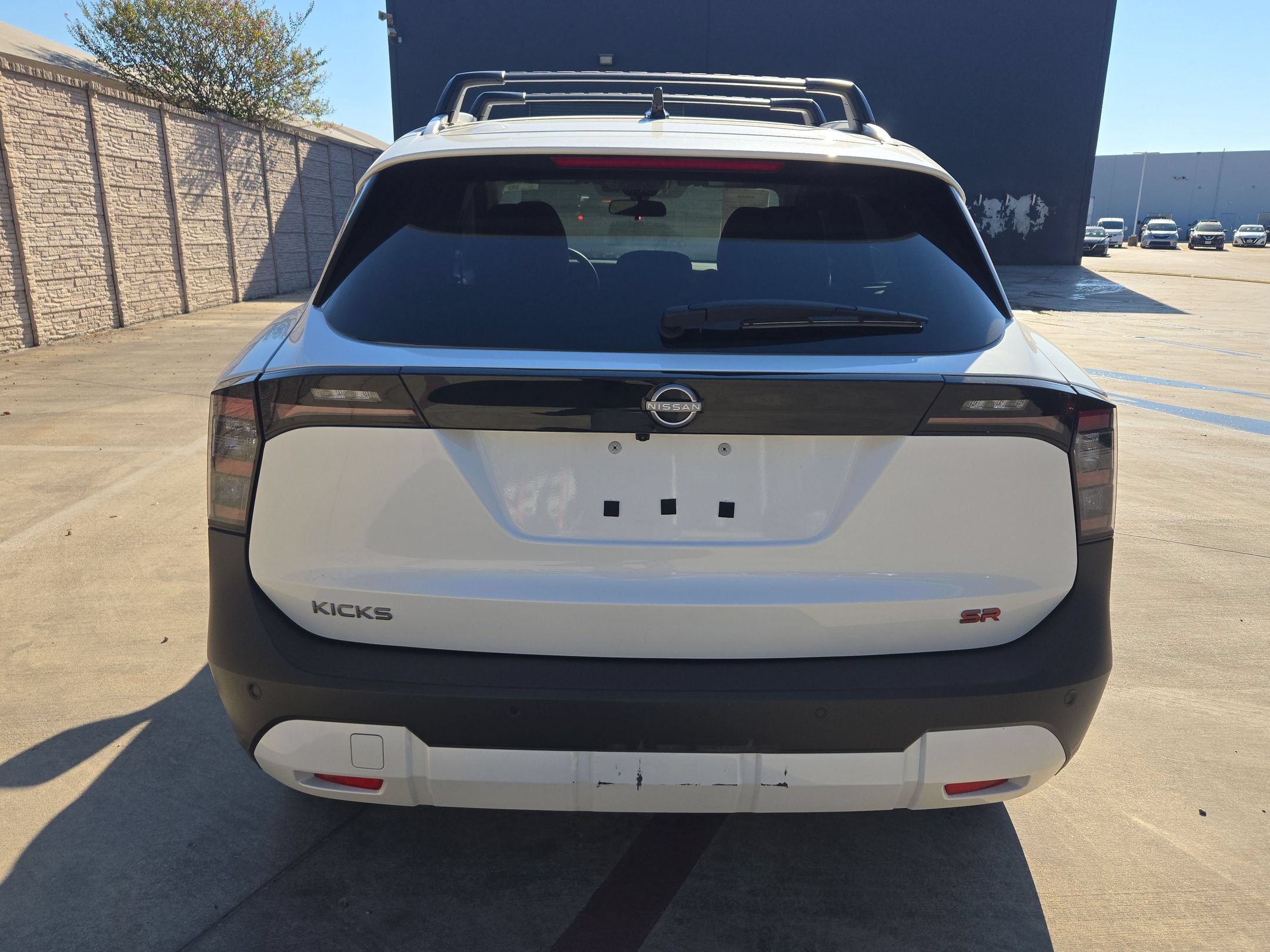 Certified 2026 Nissan Kicks SR w/ Cold Weather Package FWD image 4