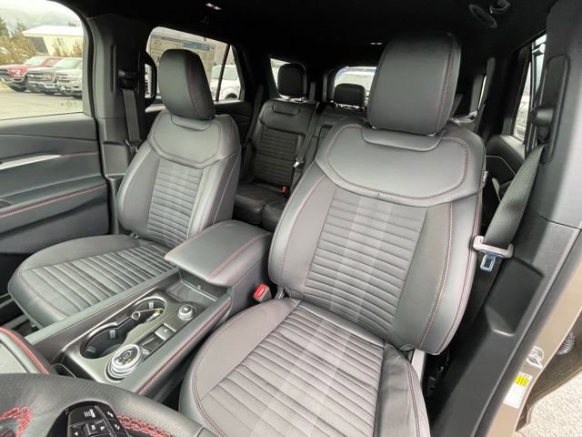 New 2026 Ford Explorer ST-Line w/ ST-Line Street Pack image 18