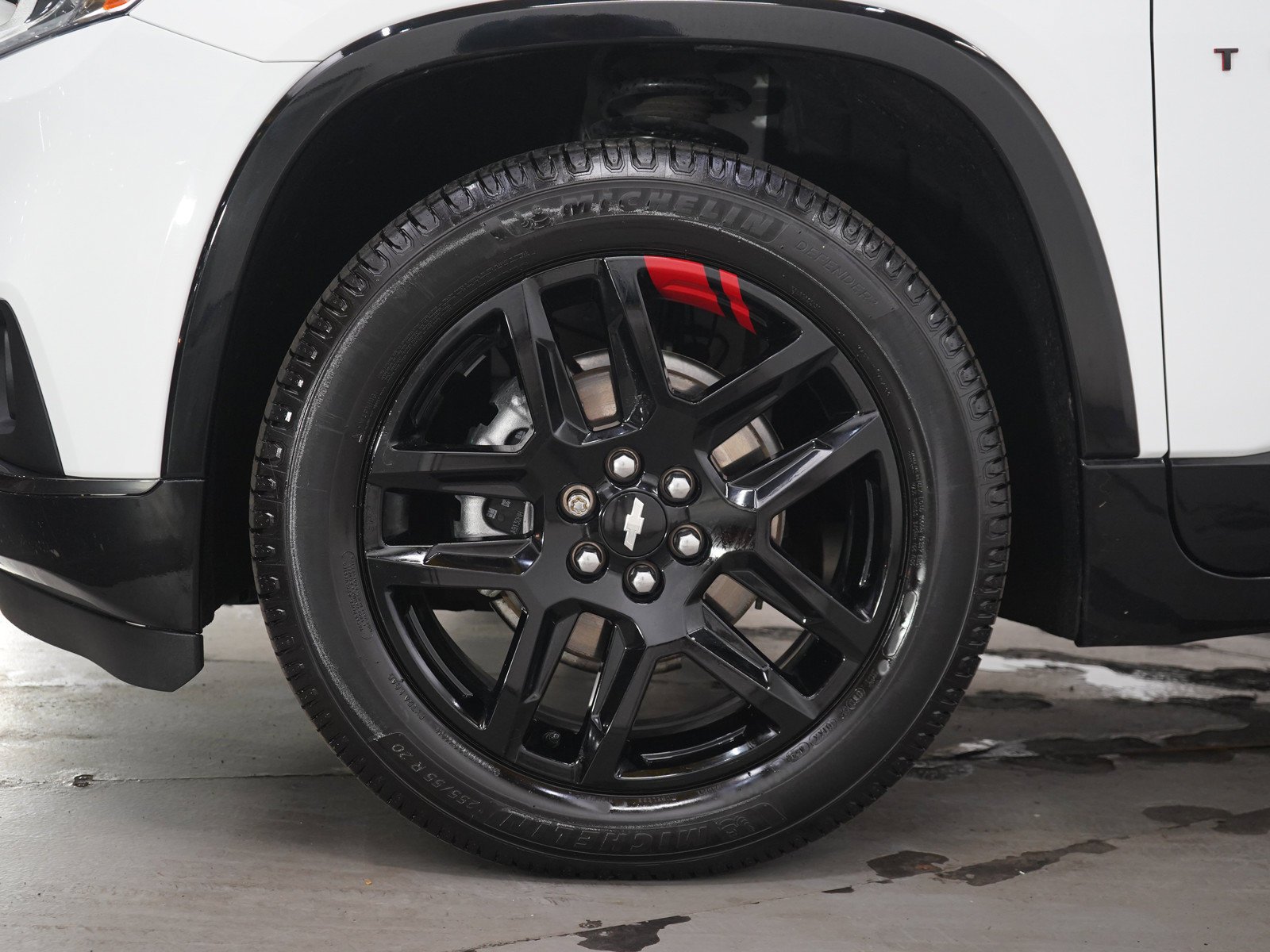 Used 2021 Chevrolet Traverse Premier w/ Redline Edition AWD/4WD image 31