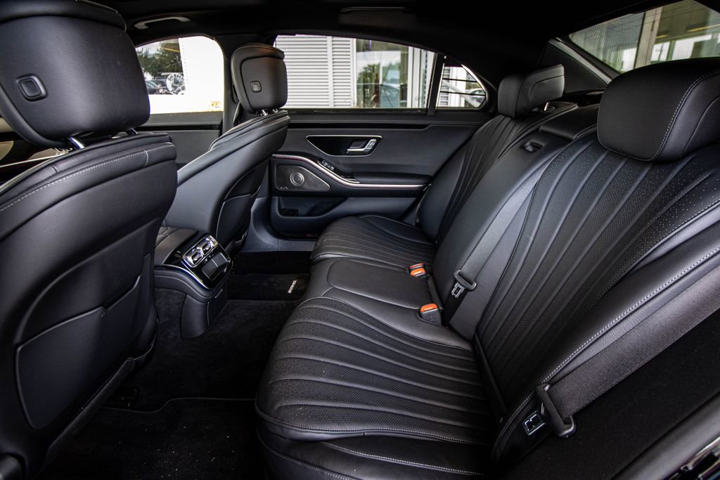 Used 2023 Mercedes-Benz S 500 4MATIC image 28