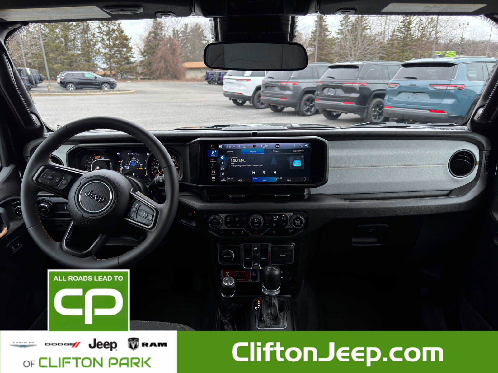 Used 2024 Jeep Wrangler Willys image 19