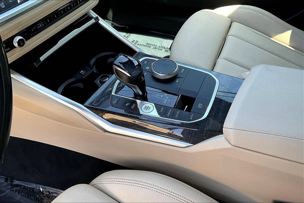 Used 2021 BMW 330i Sedan w/ Convenience Package RWD image 19