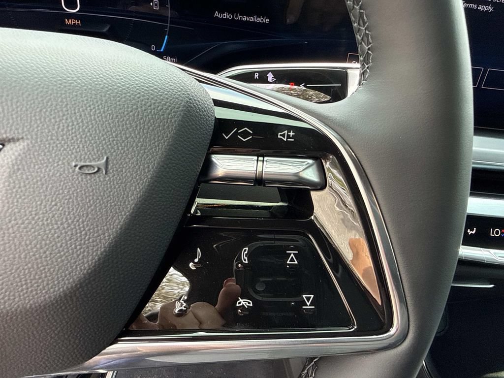 New 2026 Cadillac Lyriq Signature Luxury w/ LPO, Floor Liner Package RWD image 29