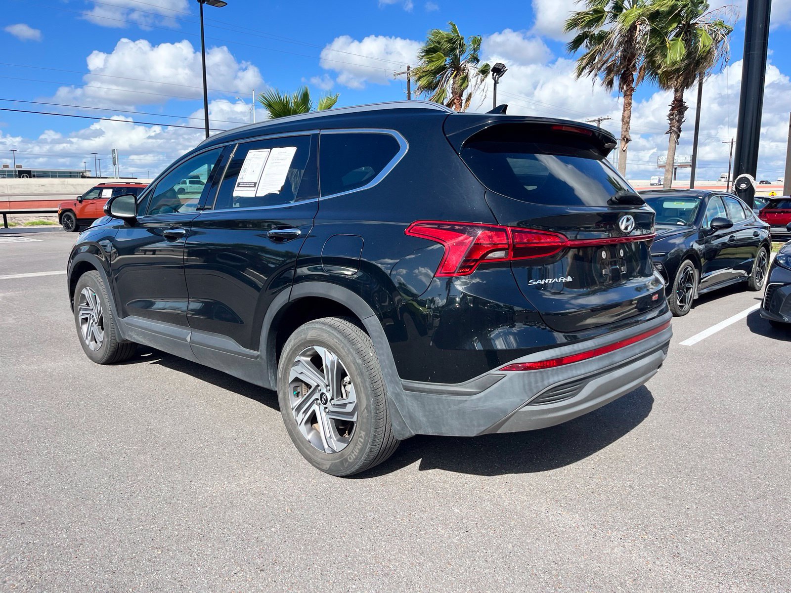 Used 2023 Hyundai Santa Fe SEL FWD image 5