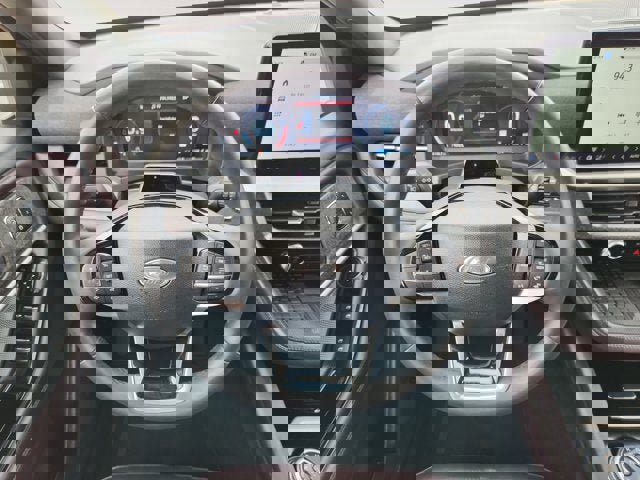 Used 2025 Ford Explorer Platinum w/ LUX Leather Package image 12