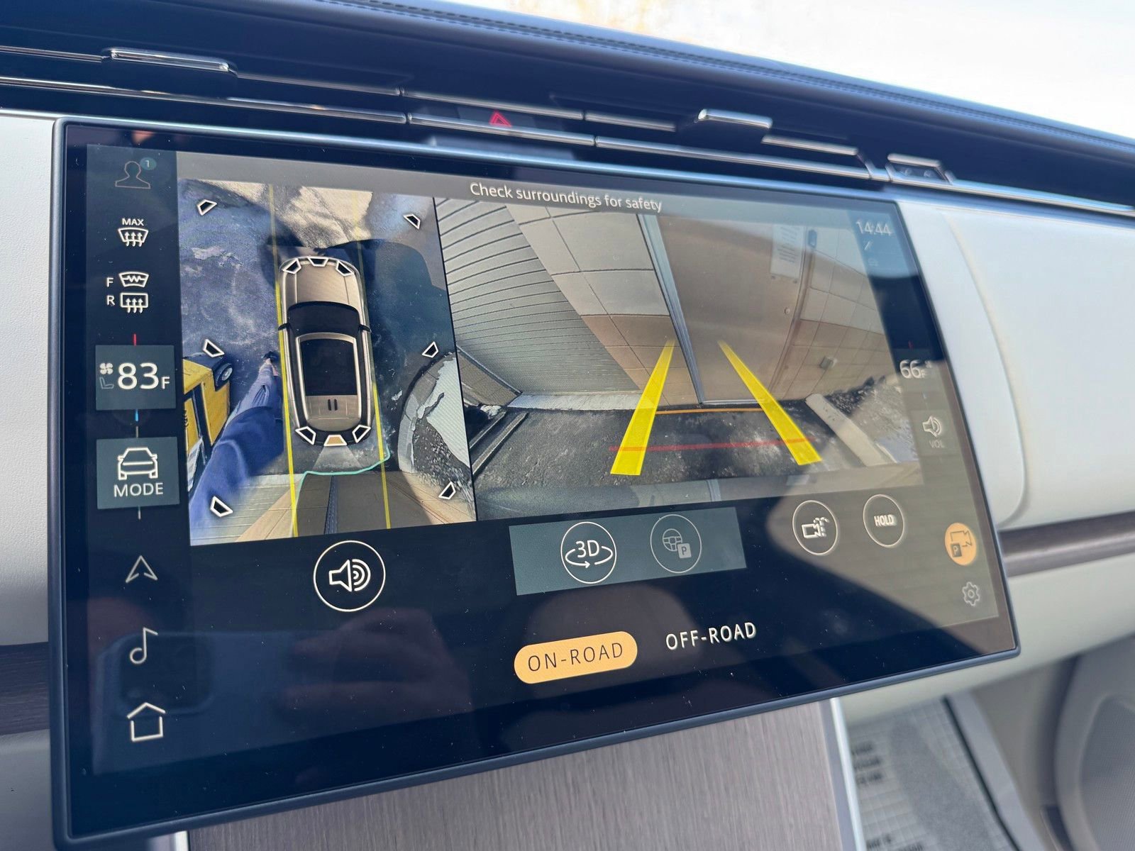 New 2026 Land Rover Range Rover SE image 14