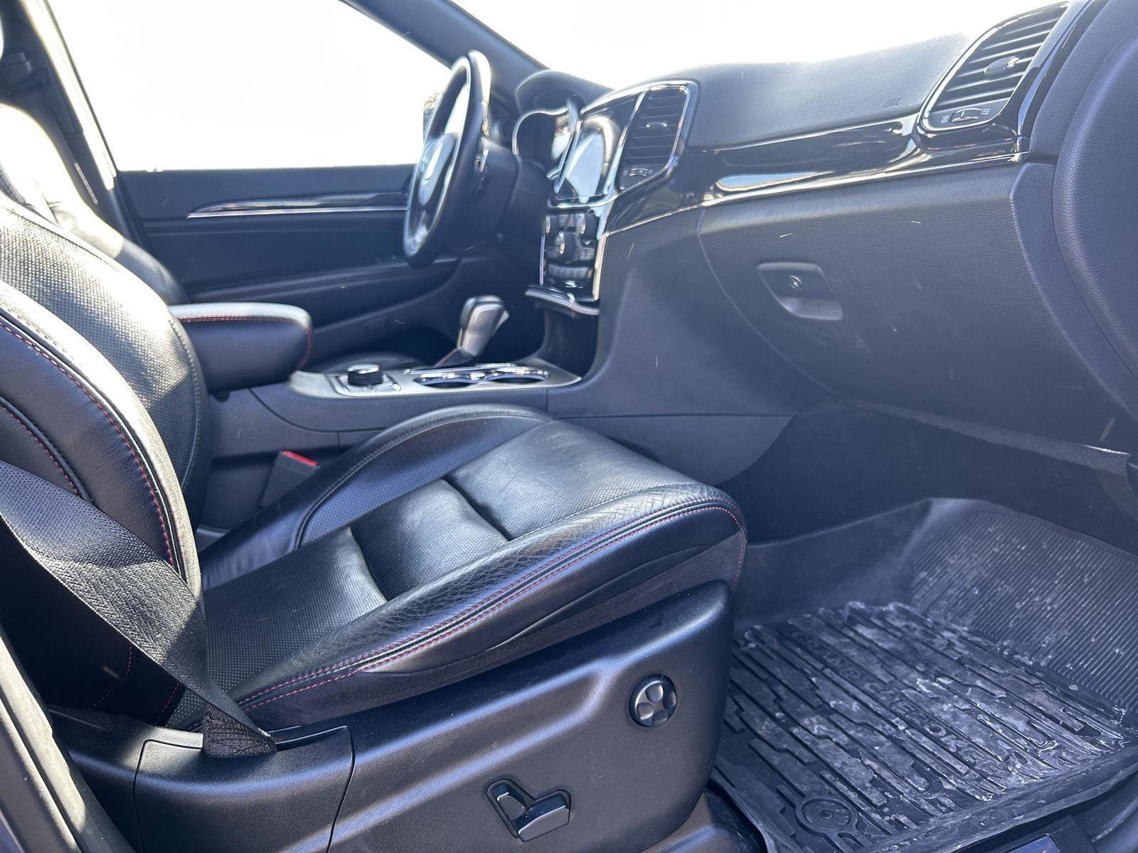 Used 2019 Jeep Grand Cherokee Trailhawk w/ Trailhawk Luxury Group image 20