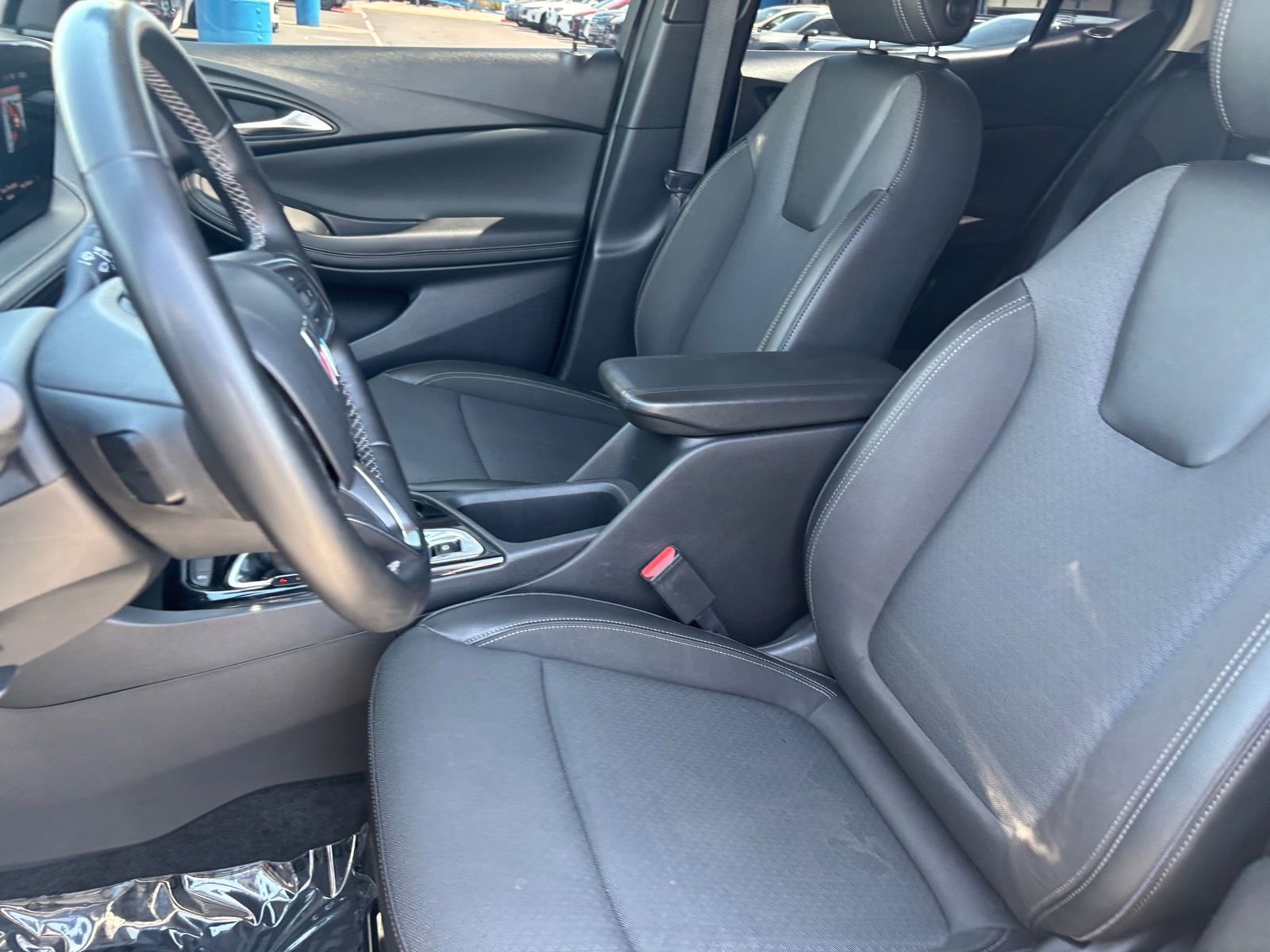 Used 2024 Buick Encore GX Preferred image 23