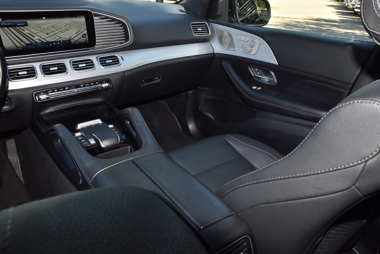 Used 2025 Mercedes-Benz GLE 350 4MATIC w/ Driver Assistance Package image 17