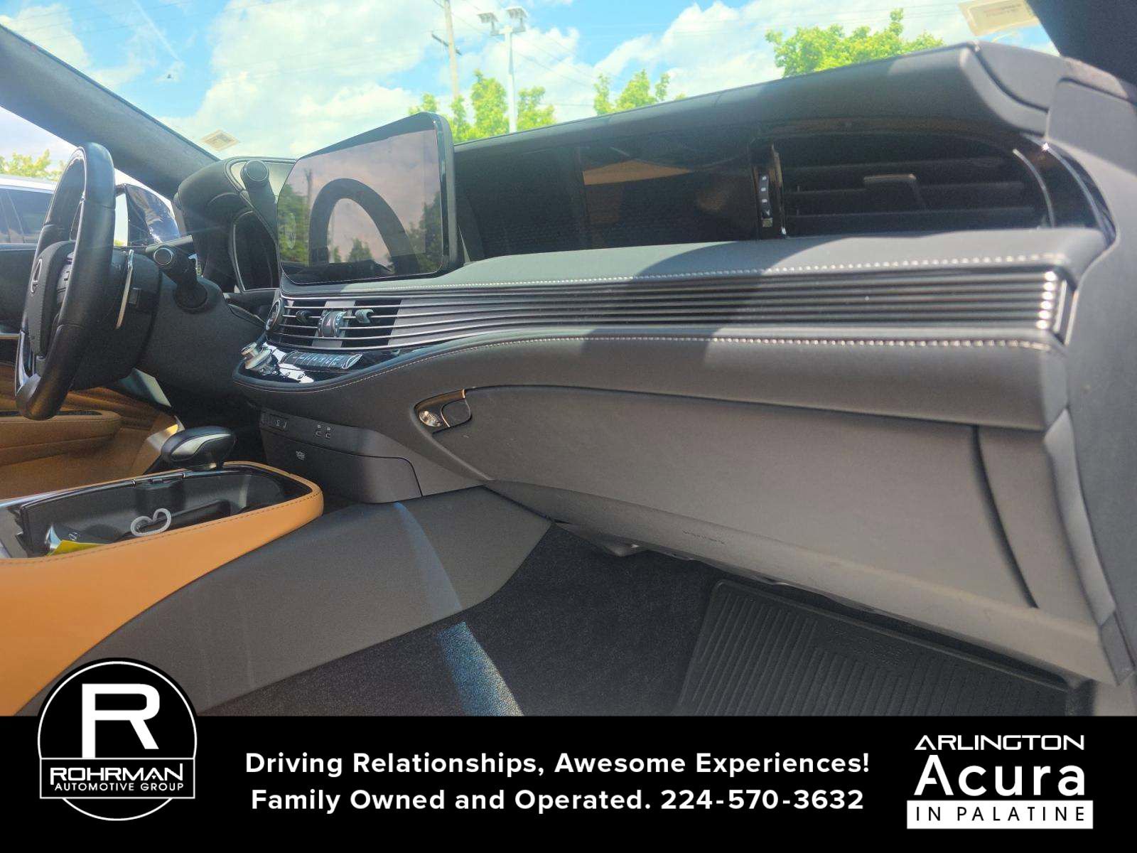 Used 2023 Lexus LS 500 AWD w/ Luxury Package image 12