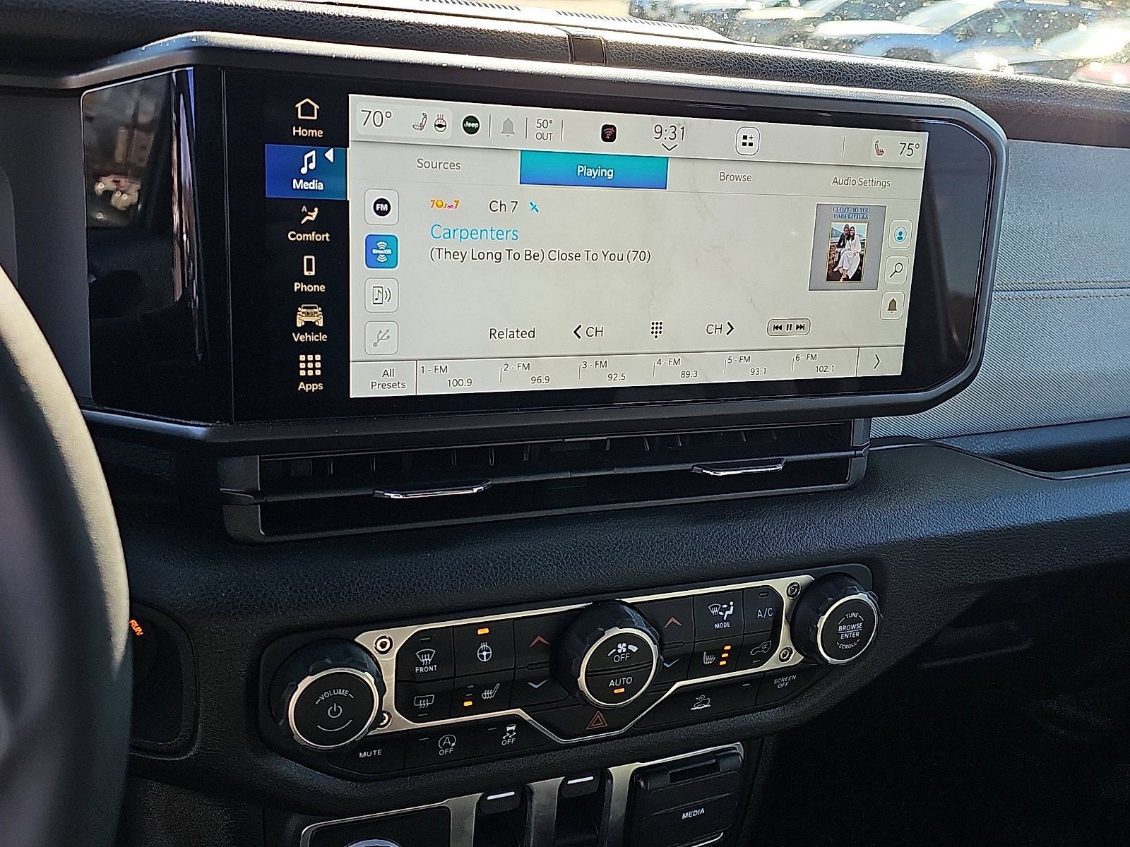 Used 2024 Jeep Wrangler Willys image 16