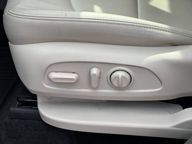 Certified 2023 Buick Enclave Essence w/ Experience Buick Package FWD image 16