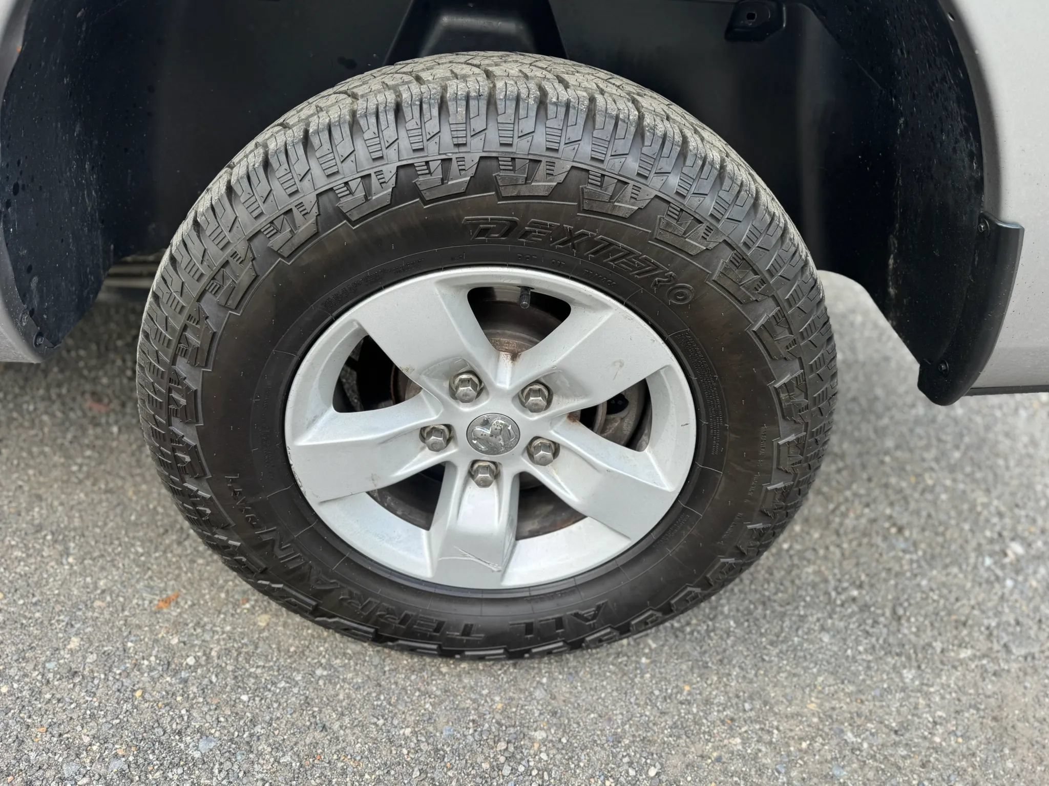 Used 2019 RAM 1500 Express AWD/4WD image 9