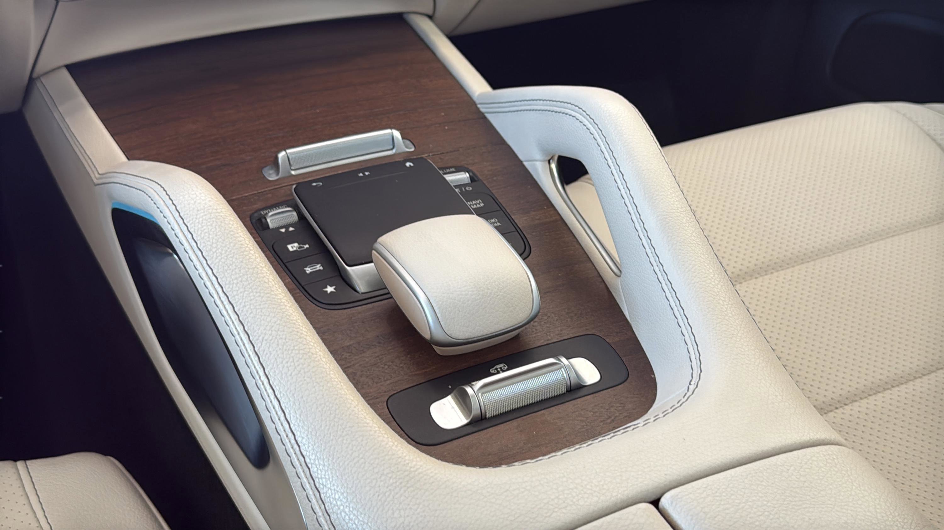 Certified 2022 Mercedes-Benz GLS 450 4MATIC image 44