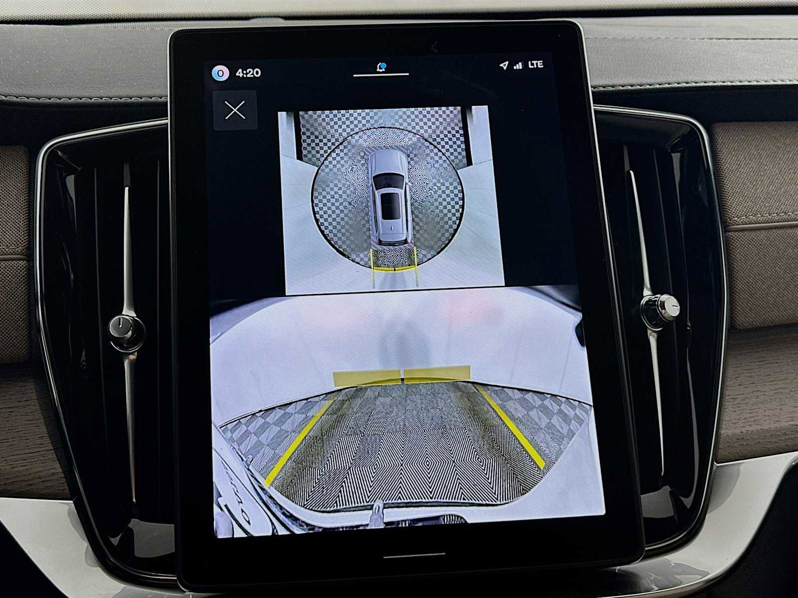 New 2026 Volvo XC90 B6 Plus w/ Protection Package image 15