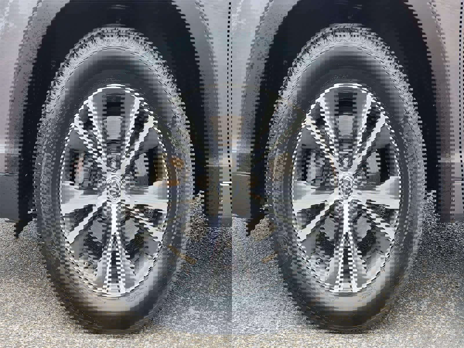 Used 2016 Toyota Highlander XLE image 9