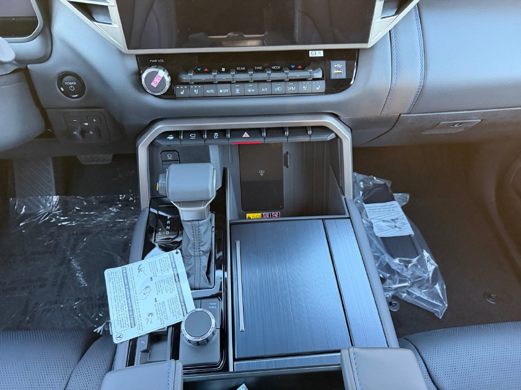 New 2026 Toyota Sequoia Platinum AWD/4WD image 11