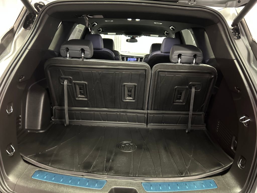 Used 2024 Buick Enclave Essence w/ Sport Touring Edition AWD/4WD image 24